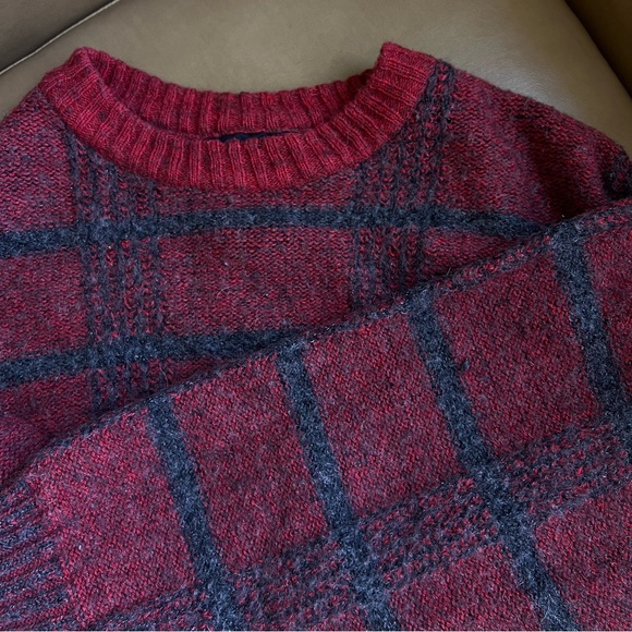Vintage Wool Red and Gray Checkered Cropped Crop Sweater - Picture 3 of 4